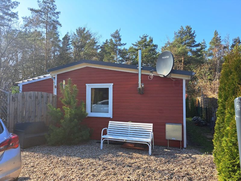 Holzhaus auf Pachtgrundstück zu verkaufen 